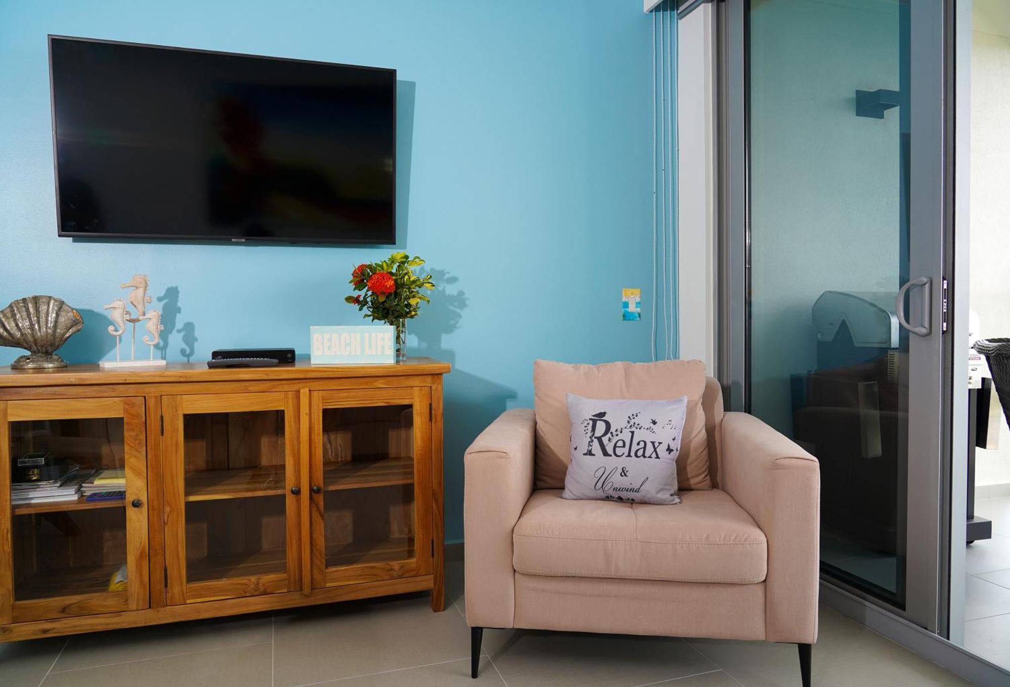 Azure Beach Residences Palm Beach Esterno foto