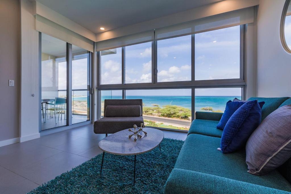 Azure Beach Residences Palm Beach Esterno foto