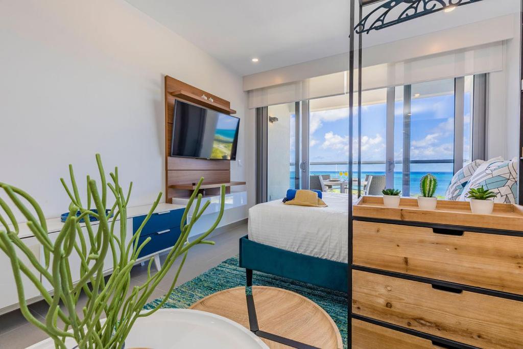 Azure Beach Residences Palm Beach Esterno foto