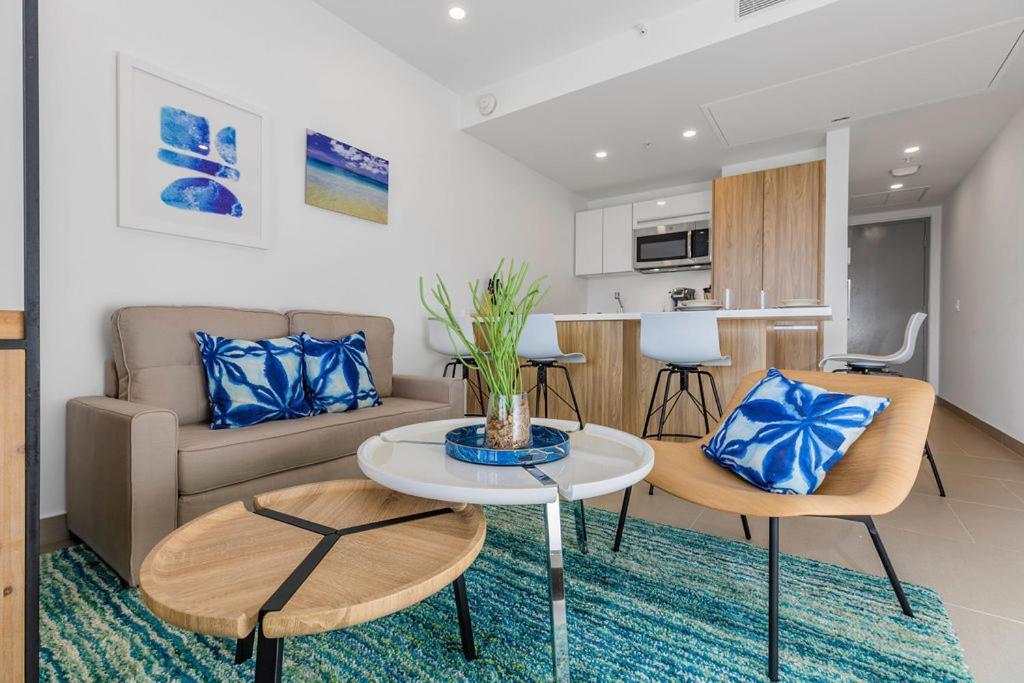 Azure Beach Residences Palm Beach Esterno foto